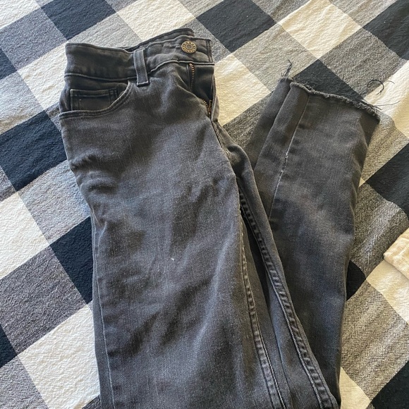 Levi’s Black legging Jeans raw hem skinny - Picture 1 of 6
